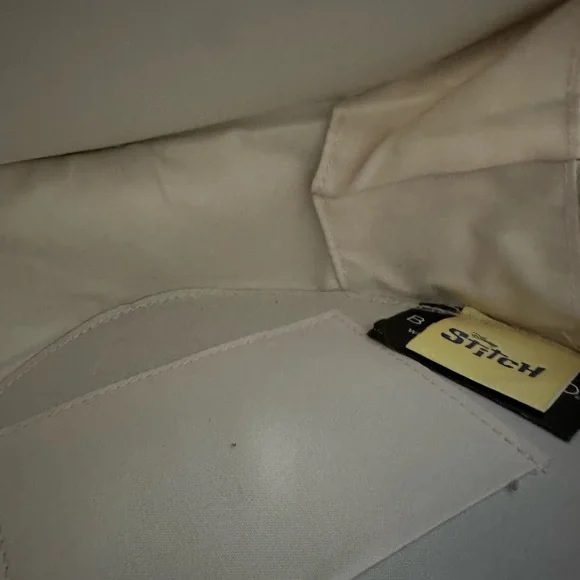 DISNEY Brand Stitch Heart-Shaped Crossbody by BIOWORLD New With Tags - Picture 8 of 13